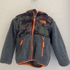 2T- The North Face Camo Zip Up